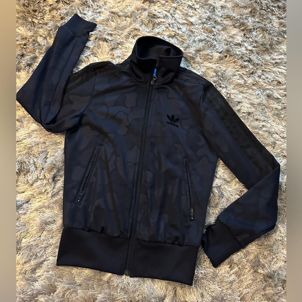 Adidas very rare sweater